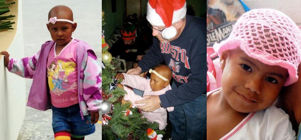 Volunteers walking the dirt roads in the colonias